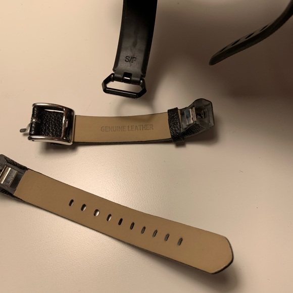 Fitbit Alta HR - Picture 3 of 4